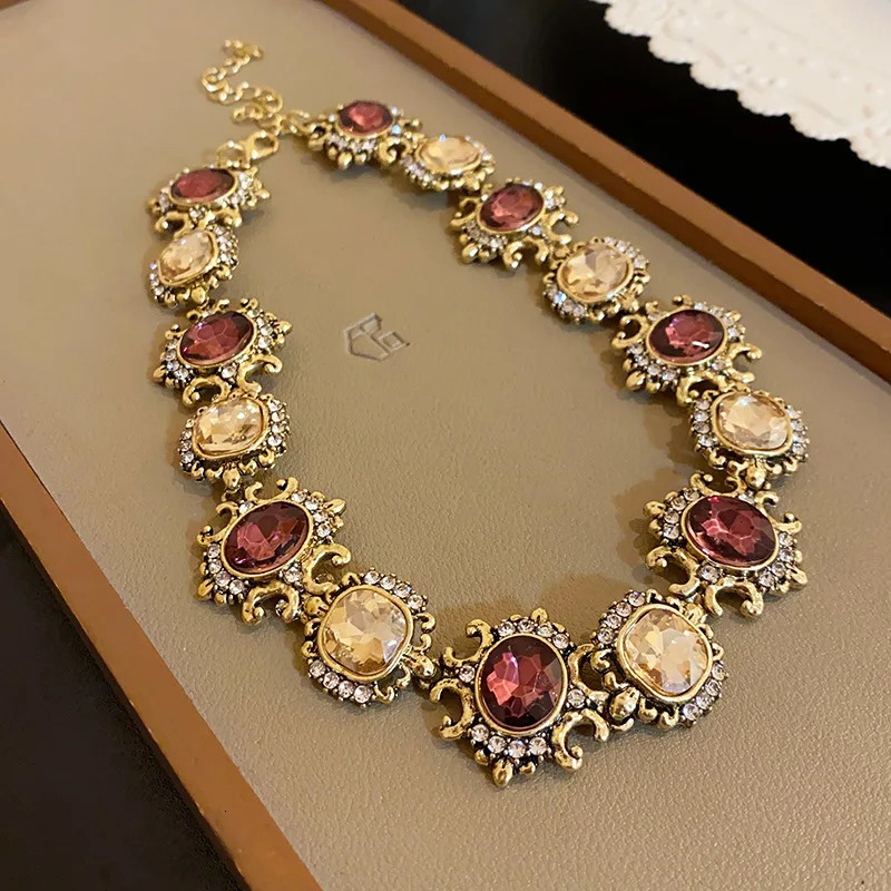 Vintage Square Flower Baroque Style Necklace Suit Wholesale 250109