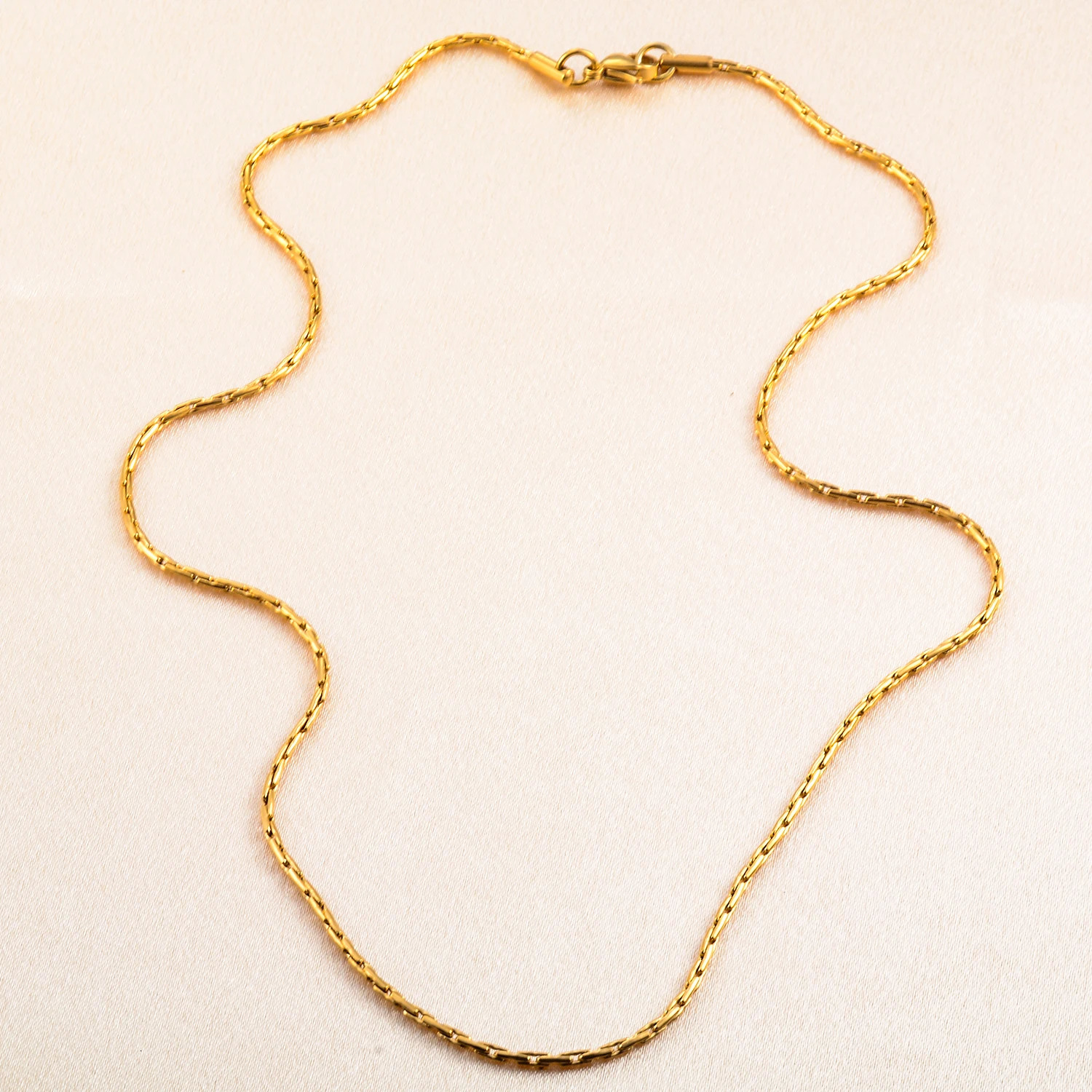 0608112182m Stainless Steel Gold Color Vertikal Tiny Chain Women Mens Necklace Party Gift Jewelry 250114