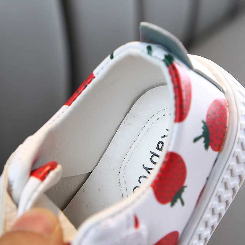 Hot sale pineapple strawberry spring and autumn new soft sole girls children students casual non-slip PU leather sports shoes XJ250712