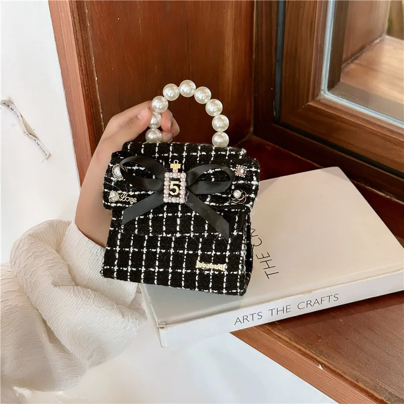 Bow Kids Pearls Handbags Sequins Princess Dress Accessories Small Coin Purse Tote Girls Crossbody Chain Bags 250114