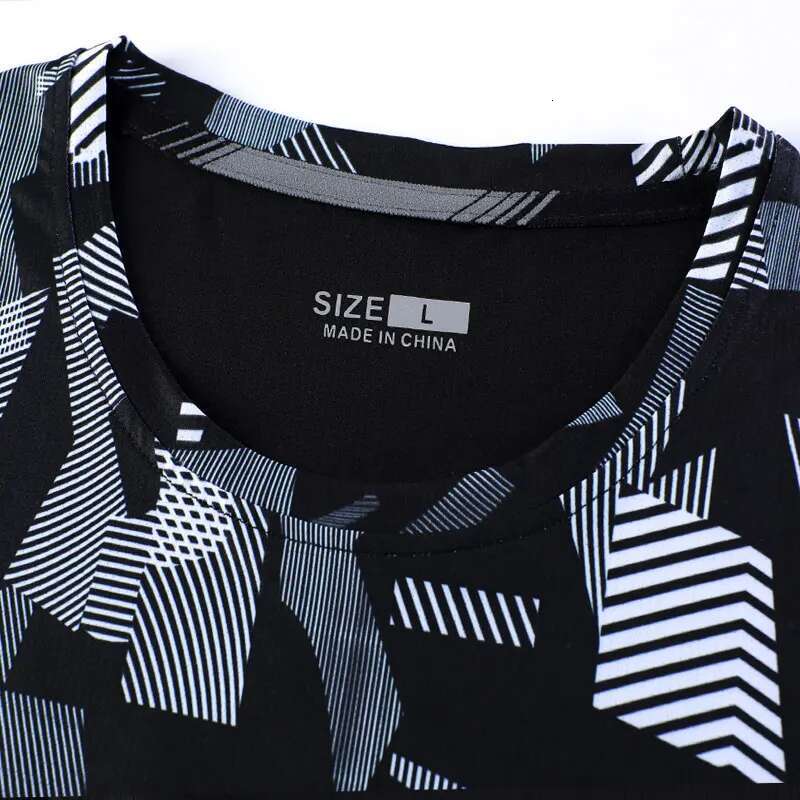 Ddmyoutdoor China Domestic Fashion Sport Shirts Men D Gym Training Running Breathable Jogging Short Sleeves Print Letter Quick Dry Tee