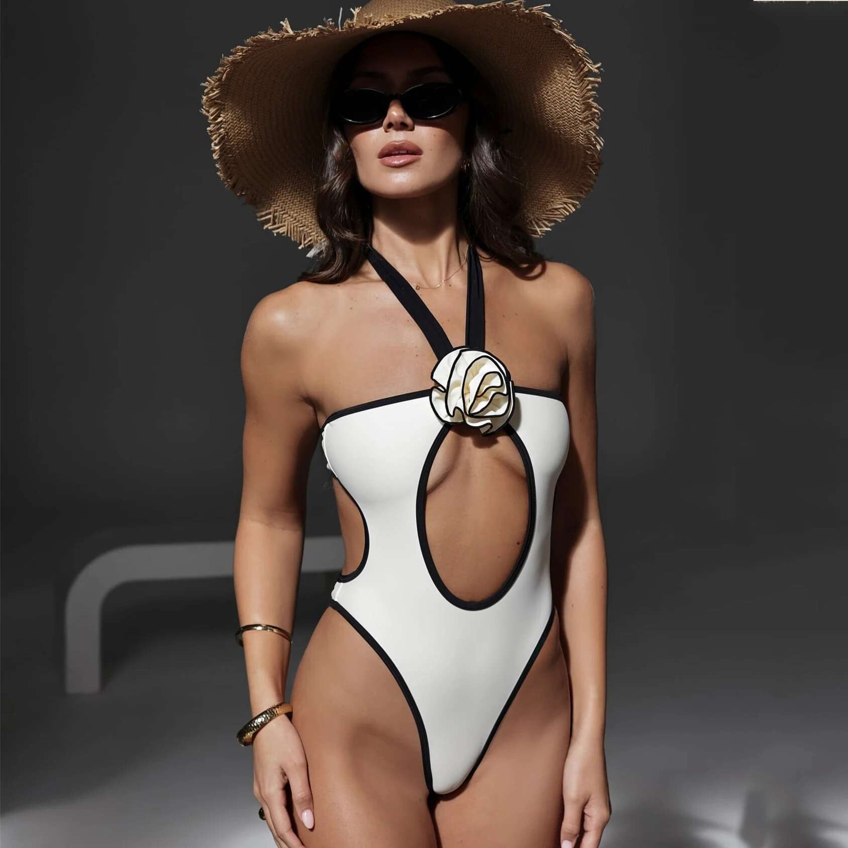 Black White One Piece Swimsuit Sexy Women Swimwear 2025 Brazilian Biquini Halter Swimming Suit Beachwear Wer Chic Bathingsuit
