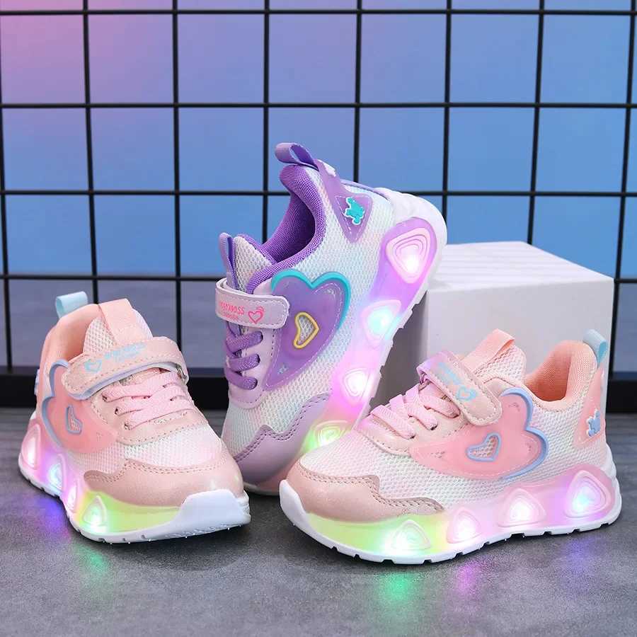 New Childrens Sneakers LED Light Illuminated Childrens Shoes Boys and Girls Mesh Breathable Casual Sports Shoes 1-6 Year OldXJ250118