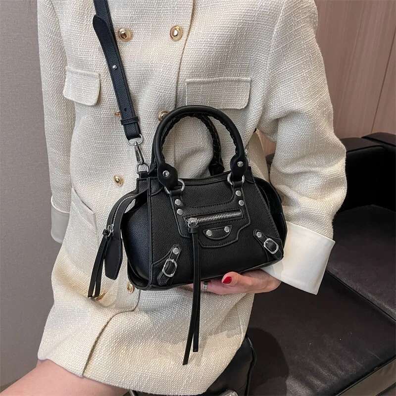 Moto Styg Crossbody Women 2025 New Trend Fashion Chic Rivet Shoulder Bag High Quality Black Faux Leather Designer Handbag