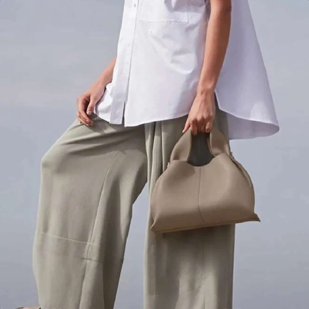 Small Size Leather Shoulder Bag For Women Designer Winter Simple Solid Color Dumpgs High Capacity Tote Bags Handbags Fashion