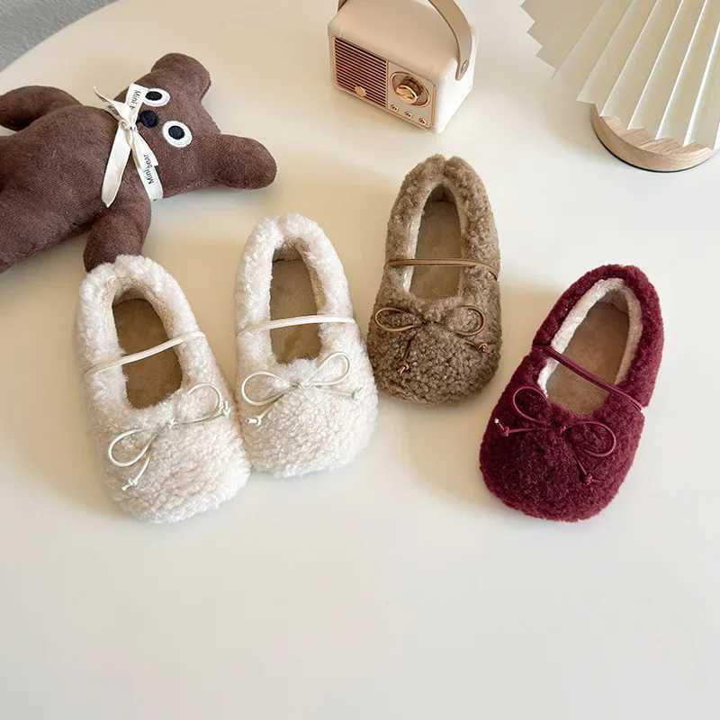 2024 Children Plush Shoes for Girls Winter New Fashion Korean Sle Soft Bottom Anti-slippery Versatile Chic Keep Warm ShoesXJ250118