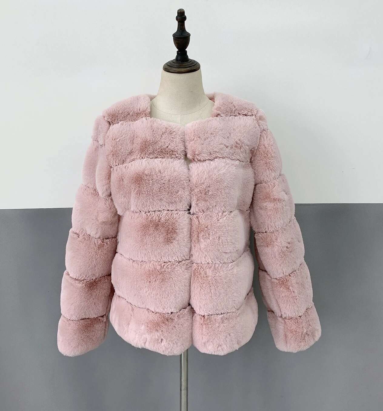 Fashion Furry High Quality Faux Fur Coat Loose Overcoat Thick Warm Solid Color Female Plush Coats For Women