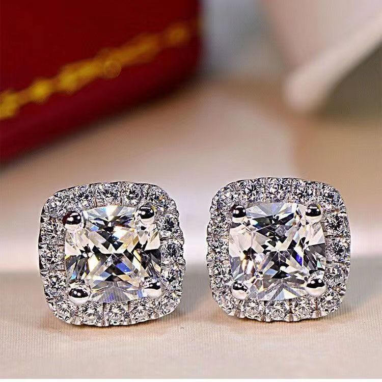 2025 Drop Ship Sparkling Stud Earrings Luxury Jewelry 925 Strerling Silver Cushion Shape 5A Cubic Zircon CZ Diamond Gemstones Party Women Lady Earring