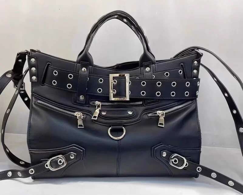 2024 Large Capacity Tote Motorcycle Bag For Women Punk Rivet Strap Handbag Locomotive Men's Women's Neutral Bag