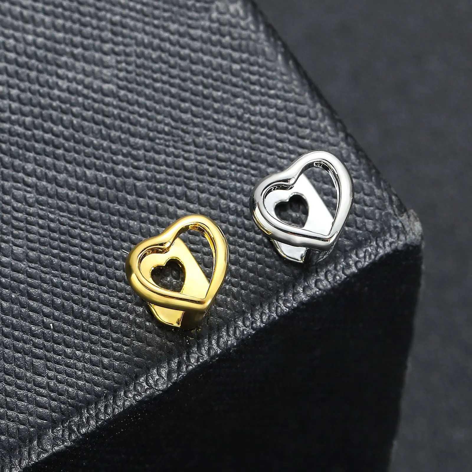 D Z Simple Single Hollow Heart Teeth Grillz Hip Hop Gold Silver Color Tooth Caps For Women Men Jewelry Halloween GiftXJ250114