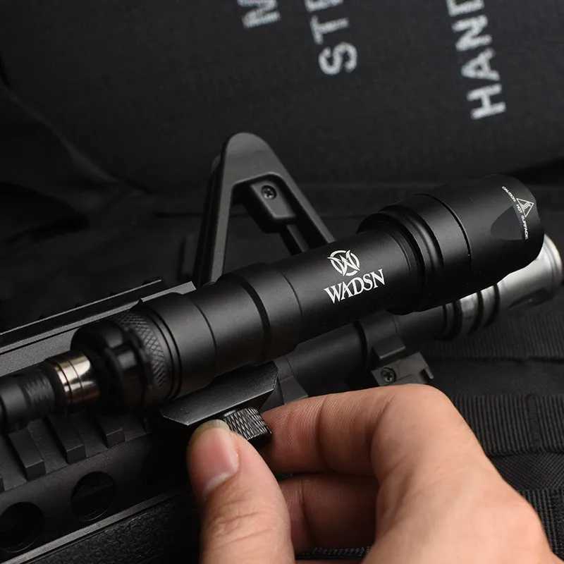 Tactical WADSN M600C Weapon Gun Light Lantern Rifle Flashlight Pistol Scout Light Torch Hunting Picatinny RailW241227