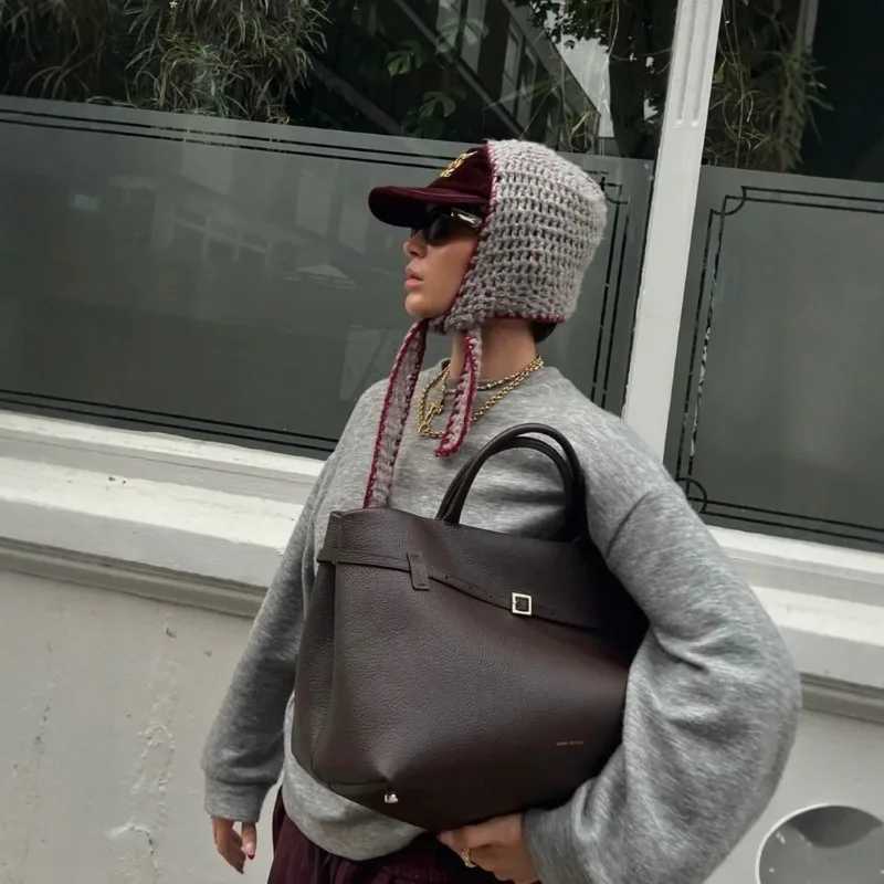 Designer Suede Shoulder Bag High-end Portable Tote Crossbody Bag for Women Winter New Style T250118