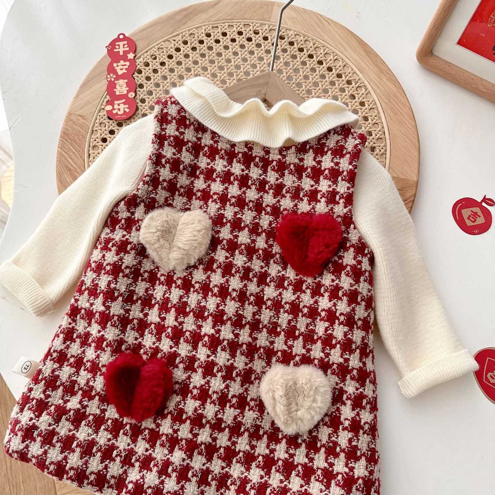 Girl's Dresses Girls' Velvet Vest Skirt Winter A-class Baby Thick Checkered Love Dress Children's Skirt