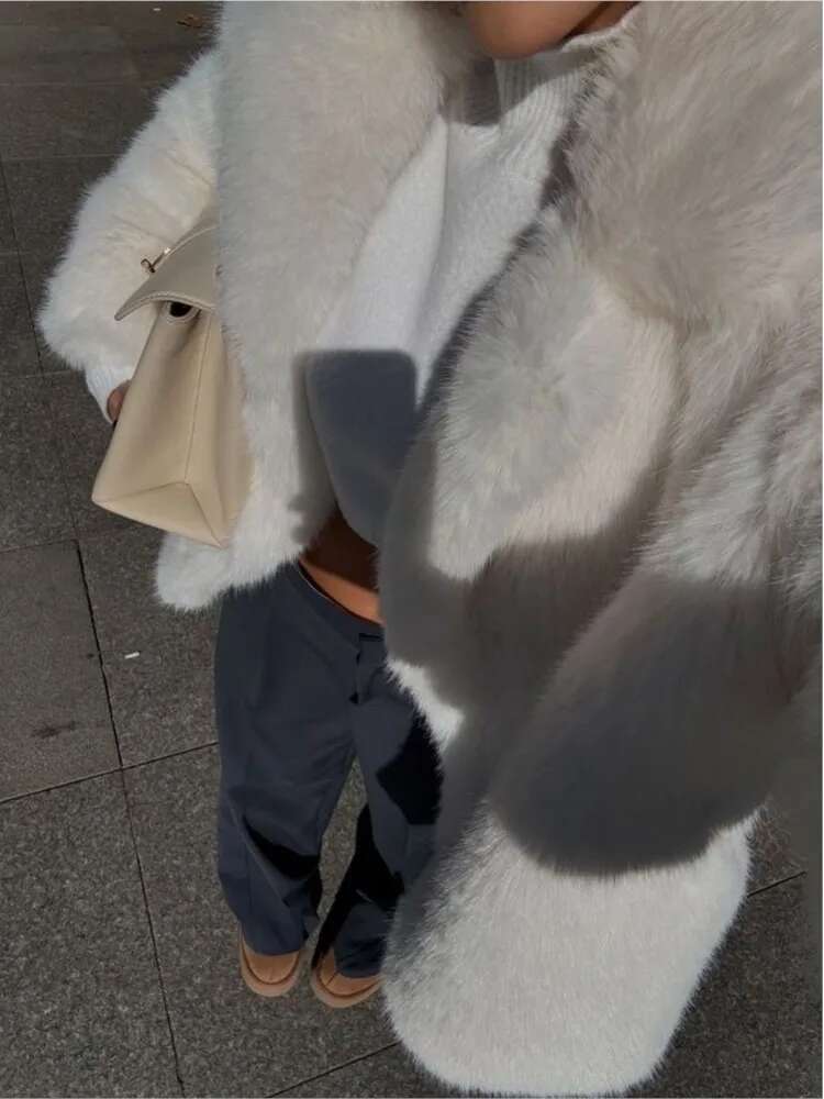 Faux Fur Short Coat Suit Collar Jacket Women's Fluffy Top Loose Plush Warm Thickening Overcoat Winter Fashion Elegant Outwear