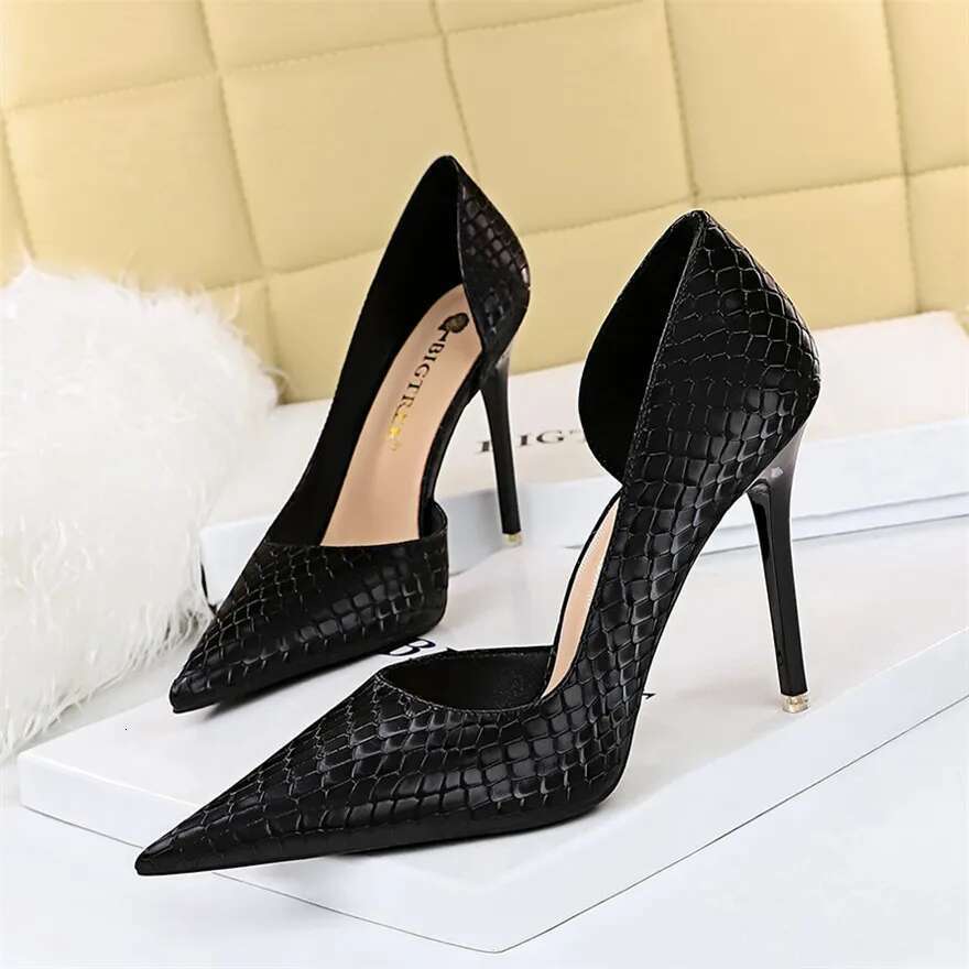 BIGTREE New Retro Snake Print Show Thin Women Pumps Nightclub Pointy Toe Sexy Side Hollow Stiletto High Heels Shoes Ladies Dress