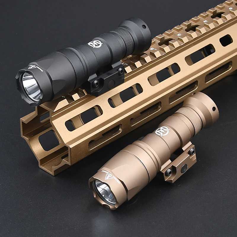 WADSN Surefir M300A M300 Tacitc Flashlight Mini Weapon Scout Hunting LED Light Fit 20MM Rail Momentary-on Constant-on TailW241227