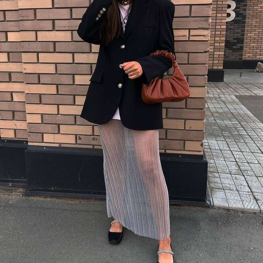 New European and American women's hot selg perspective fashion sexy pleated half skirt 2025 temperament versatile new trend clothing ins