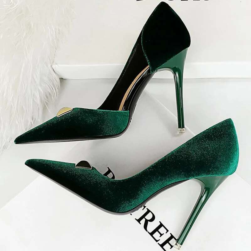 Women 10.5Cm High Wedding Replica Pumps Lady Designer Velevt Elegant Heels Stiletto Purple Pink Evening Shoes