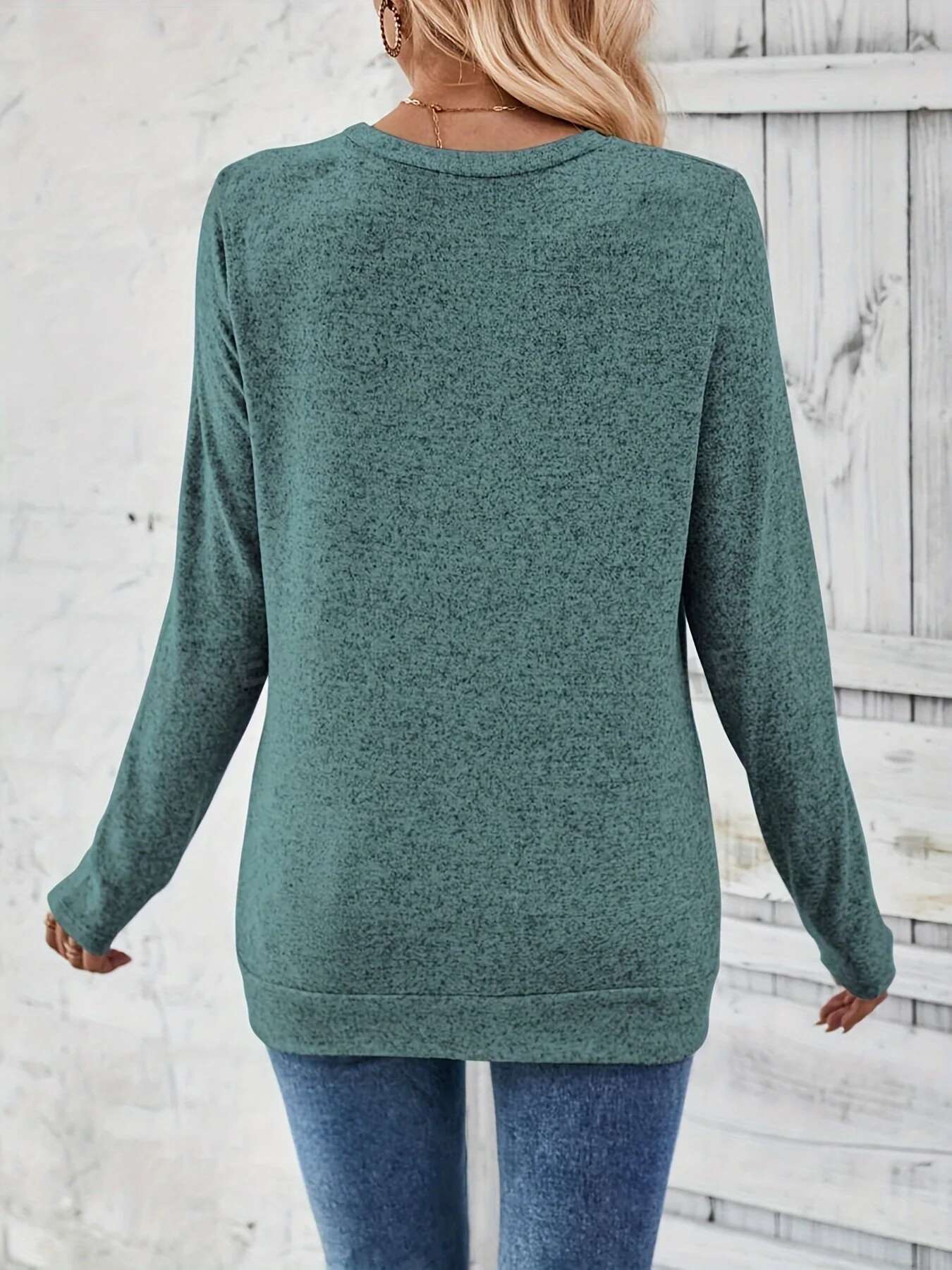 Button Decoration Ruffled T-shirt For Spring And Autumn Casual Long Sleeved Top Designer T-shirt For Women's Wear
