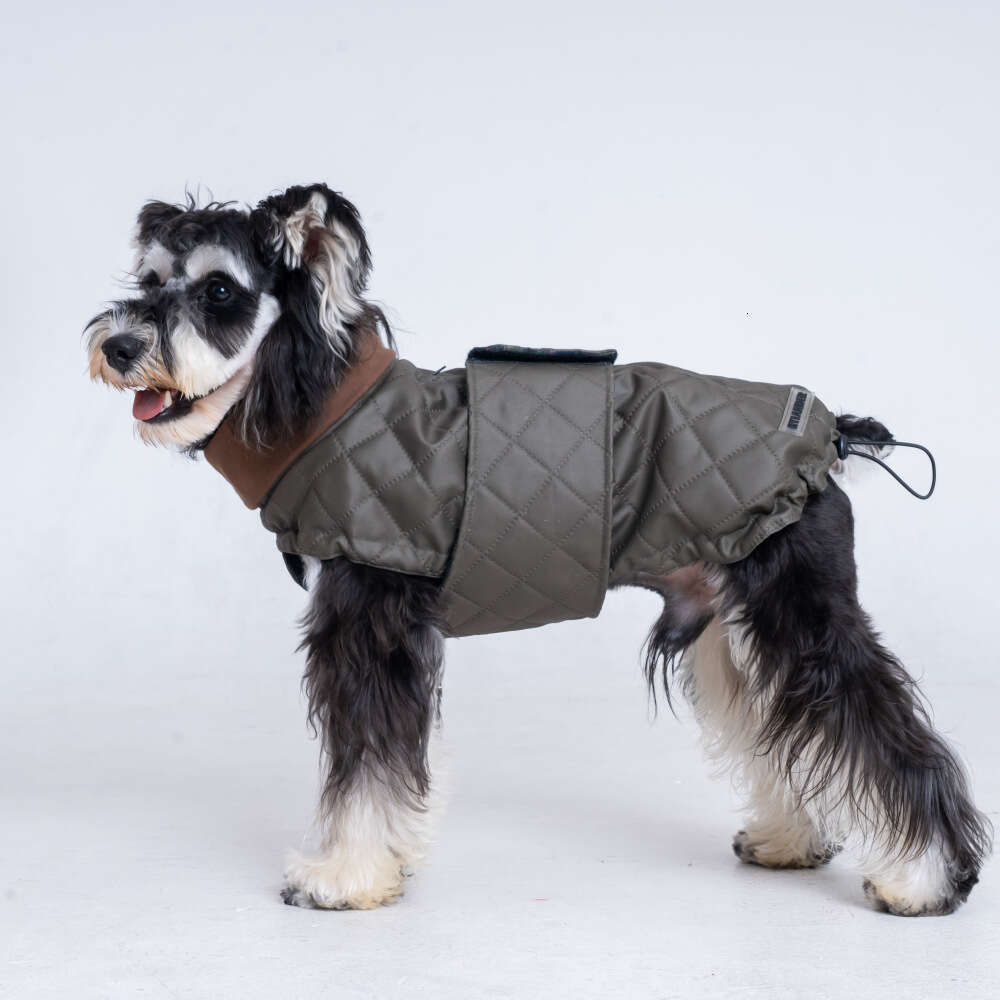 Autumn and Winter Thickened Dog Coat Cape, High-Neck Quilted Pet Clothing, Windproof and Warm Dog Jacket