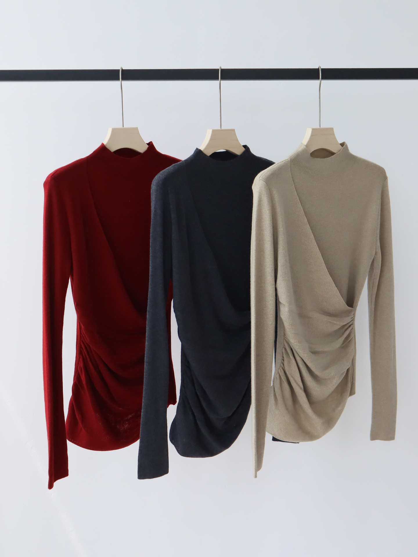 GWT1 Spring and Autumn new fashion short section loose round neck sweater female niche design sense long-sleeved high-waisted thin section of the top 