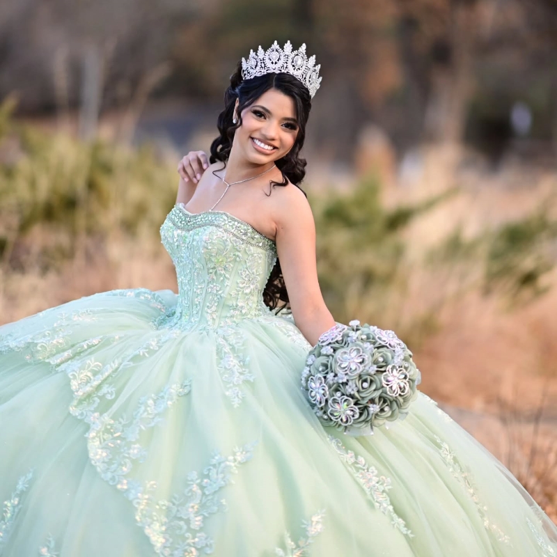 Light Green Quinceanera Dresses Ball Gown Off Shoulder Appliques Lace Beading Crystal Tull Birthday Payty Sweet 16 Dress Vestidos De 15 Anos