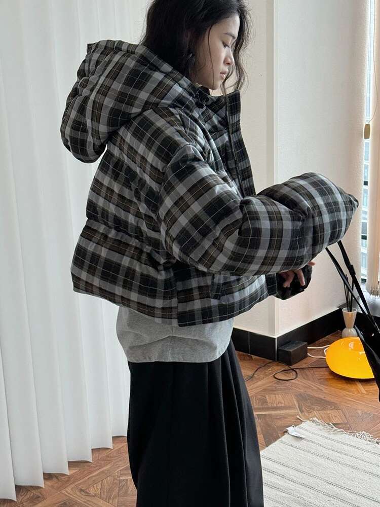 Brown Plaid Big Size Short Warm Hooded Cotton-Padded Coat Long Sleeve Women Parkas Fashion New Autumn Winter 2025 1Dh8406