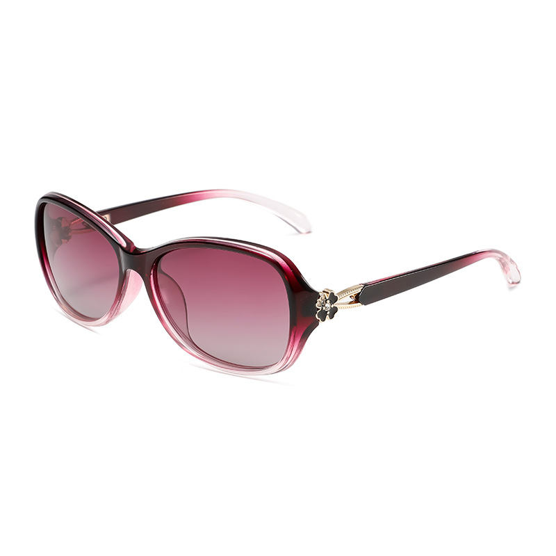 Wholesale new women's fashion sunglasses 5566 elegant frame stylish driving mirror sunglasses with diamond four-leaf clover