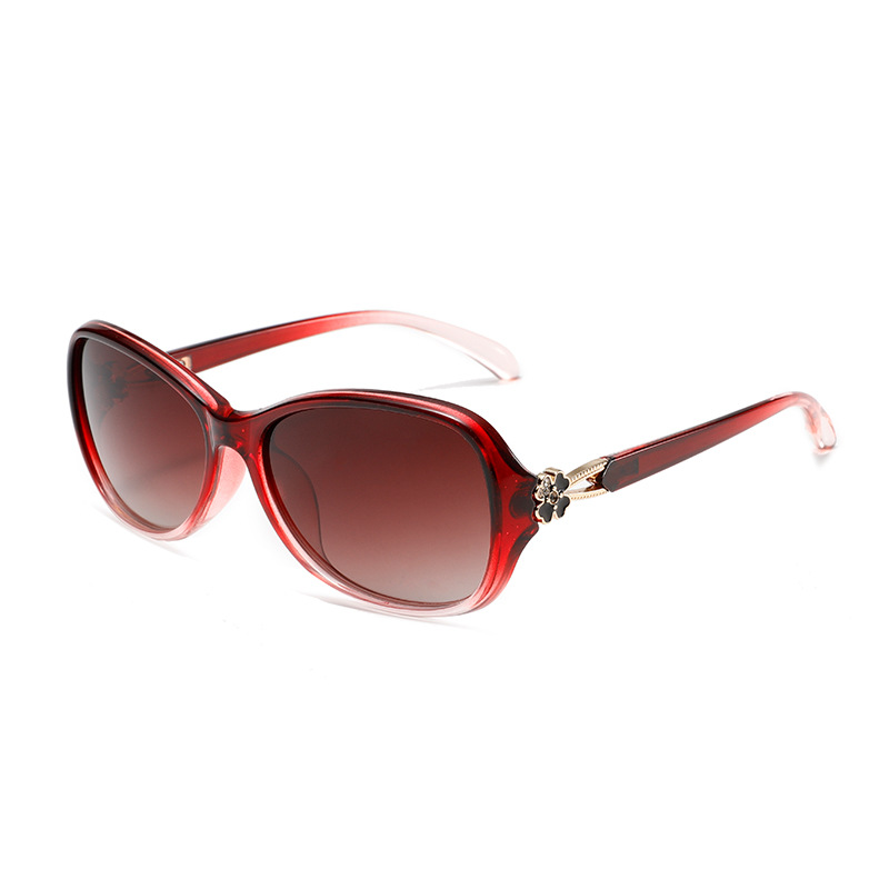 Wholesale new women's fashion sunglasses 5566 elegant frame stylish driving mirror sunglasses with diamond four-leaf clover