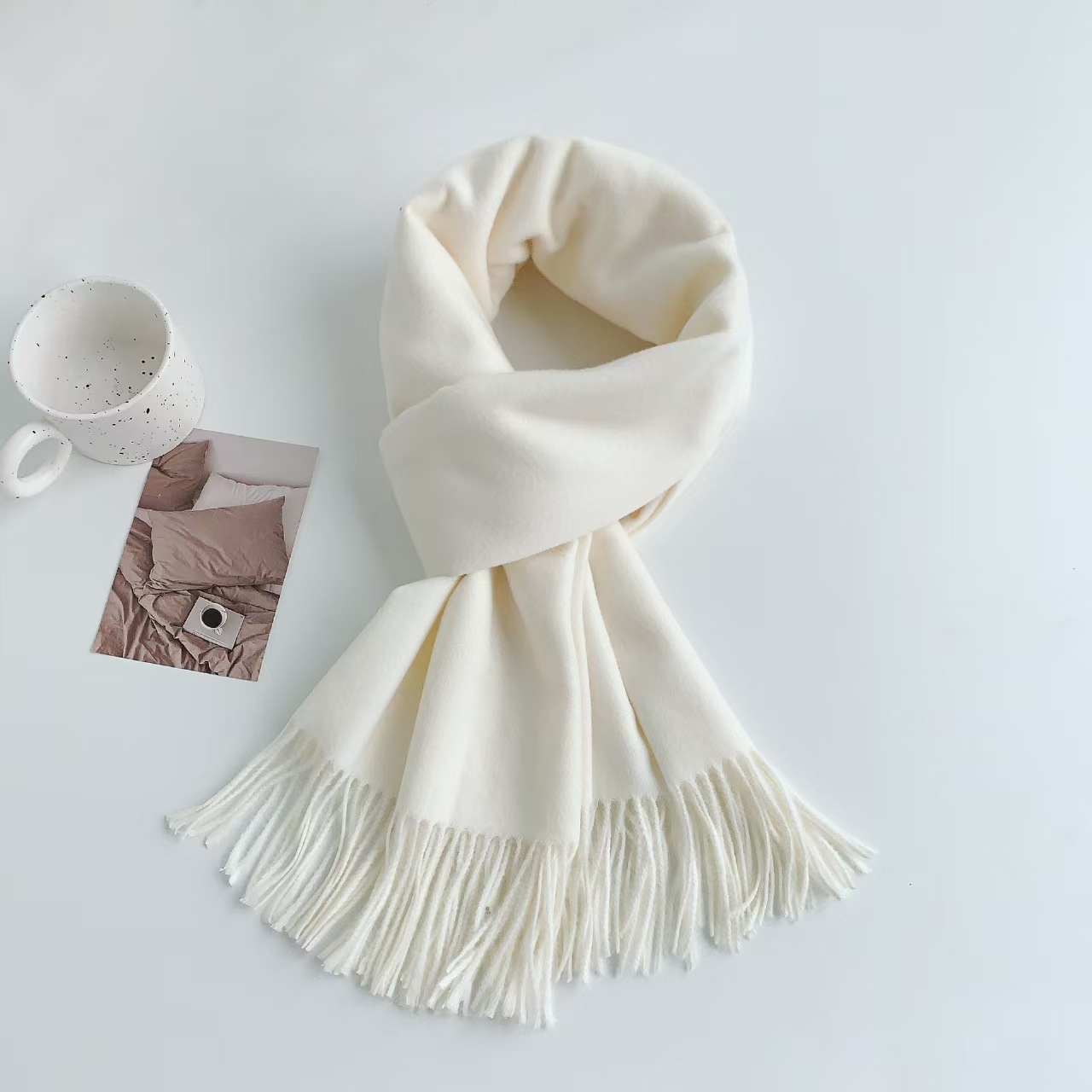 T098 new high-grade cashmere tassel solid color scarf female winter Korean version all-match temperament Chinese red scarf