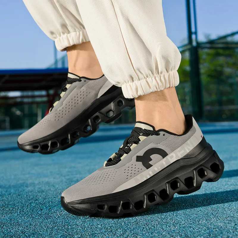 Mens and wens dad shoes running and sports shoes mesh surface breathable fashionable and versatile in Z250411
