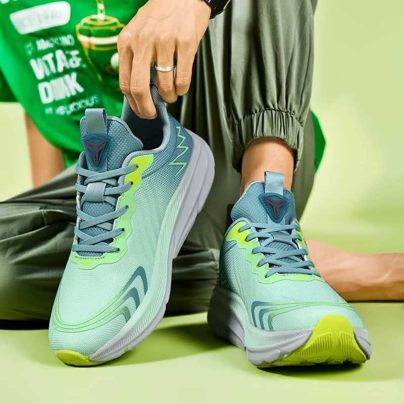 tralight Running Shoes Men Wen Cushion Jogging Sports Shoes Leisure Sneakers Men Trendy Outdoor Walking Shoes M Footwear Z250119
