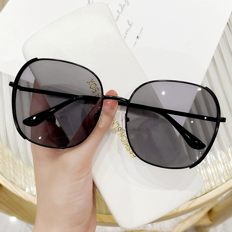 New network red sunglasses for men and women Korean version of square oval sunglasses individuality UV protection glasses