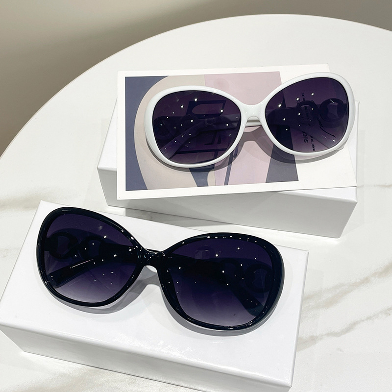 New sunglasses female 9509 fashion large frame sunglasses European and American trend sunglasses wholesale
