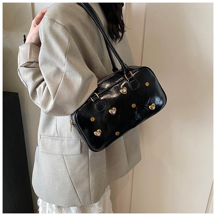 designer Women 2025 new autumn and winter fashion boom simple Boston shoulder bag free shipping