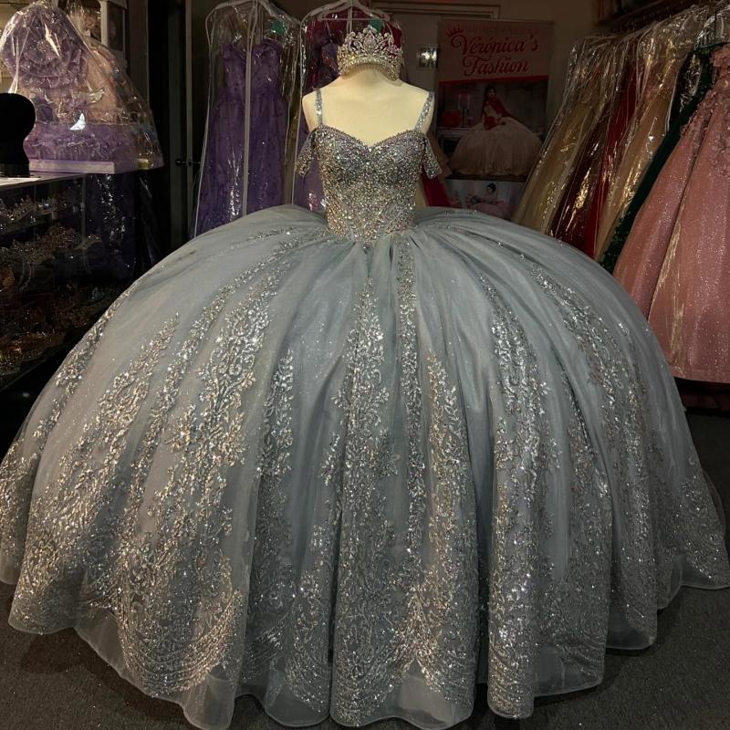 Grey Shiny Quinceanera Dresses Ball Gown Off The Shoulder Applique Lace Beading Crystal Tull Party Birthday Sweet 16 Dress Vestidos De 15 Anos