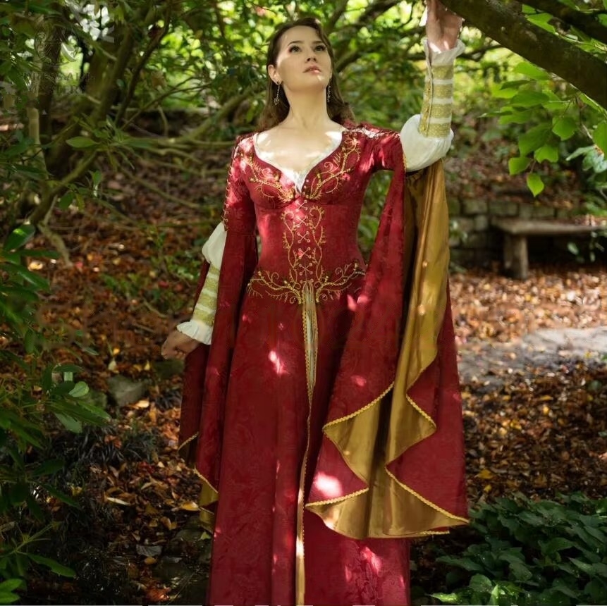 Vintage Medieval Prom Dresses Long Sleeves Burgundy And Ivory Long Special Occasion Dress Gold Beaded Corset Lace Satin Evening Gown For Women 2025