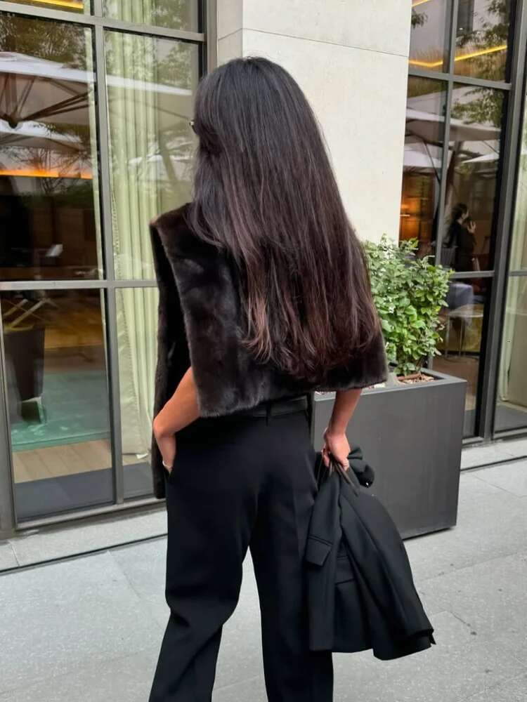 Fashion Solid Turtleneck Soft Faux Fur Women's Vests Elegant Thick Warm Cape Sleeveless Jackets 2024 Female New High Streetwear