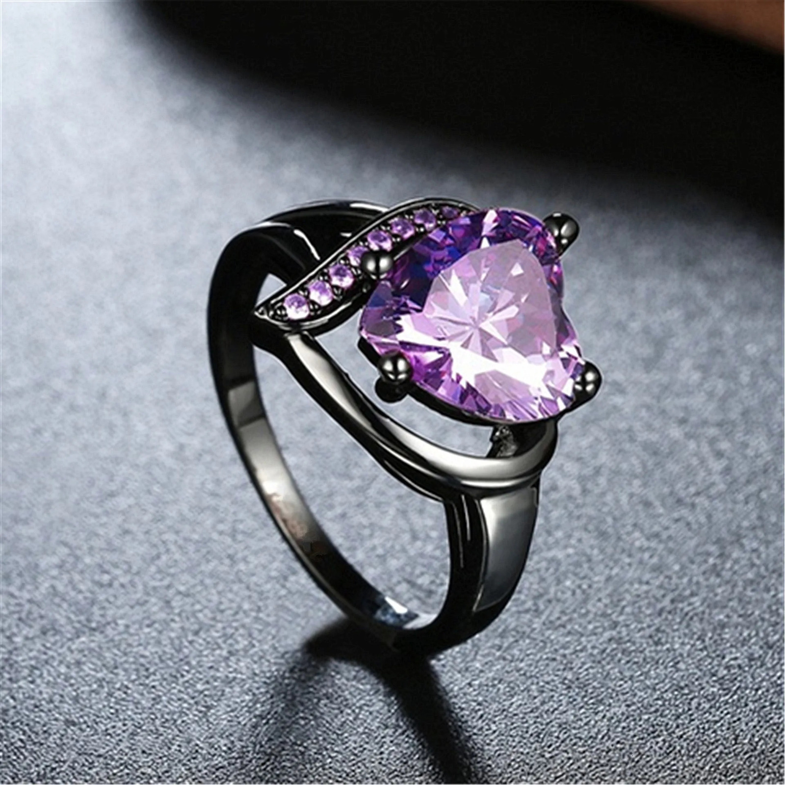 Fashion Couple Rings Romantic Women Heart Purple s Zircon Ring Trendy Men Stainless Steel Wedding Band Jewelry 250110