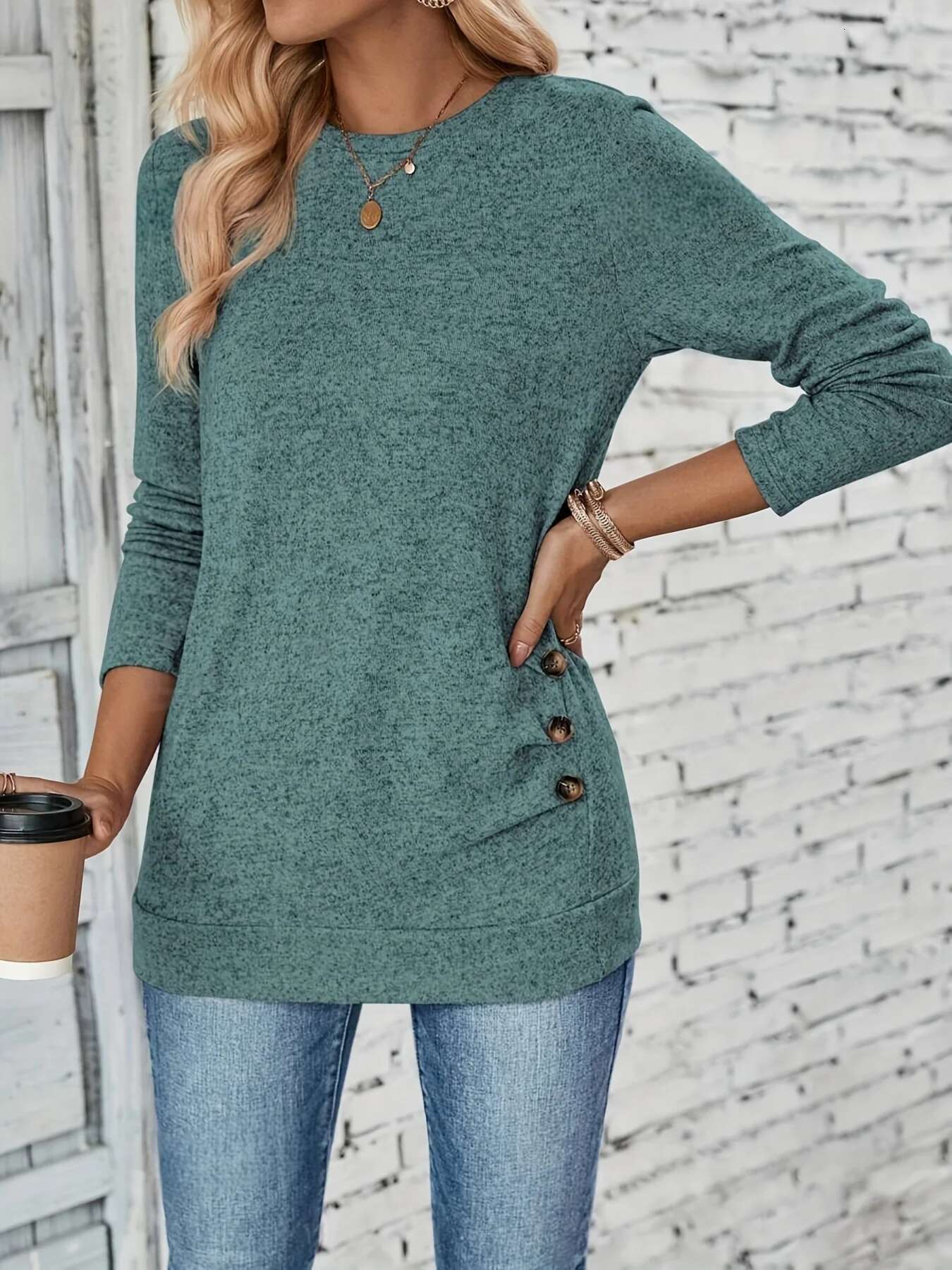 Button Decoration Ruffled T-shirt For Spring And Autumn Casual Long Sleeved Top Designer T-shirt For Women's Wear