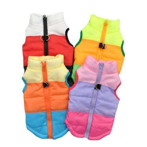 Winter Dog Clothing, Outdoor Cold-Proof and Warm Dog Jacket with Fleece Cotton Lining, Suitable for Outdoor Use with a Leash Attachment