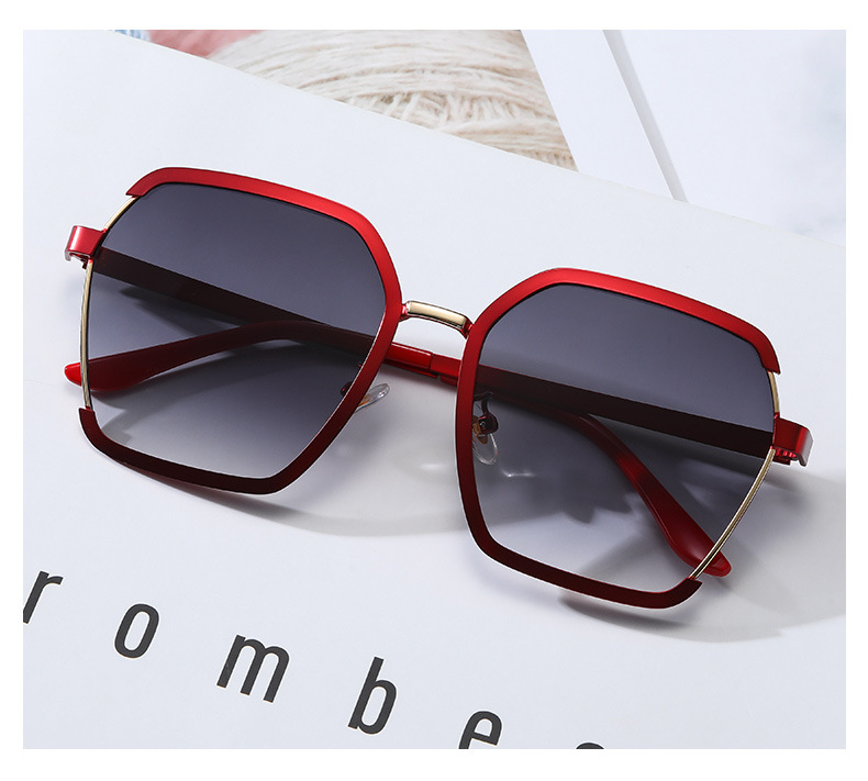 Fashion new glasses trend retro metal half frame sunglasses street shot Europe and the United States female anti-UV wholesale