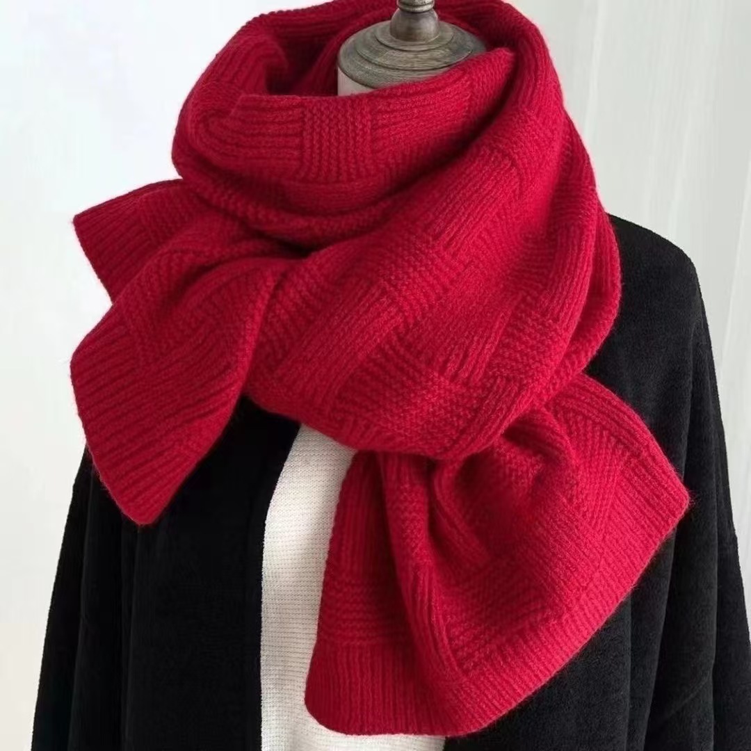 T099 new Korean scarf for women in autumn and winter, knitted, thickened and warm, couples, internet celebrity scarves, students, pure color and versa