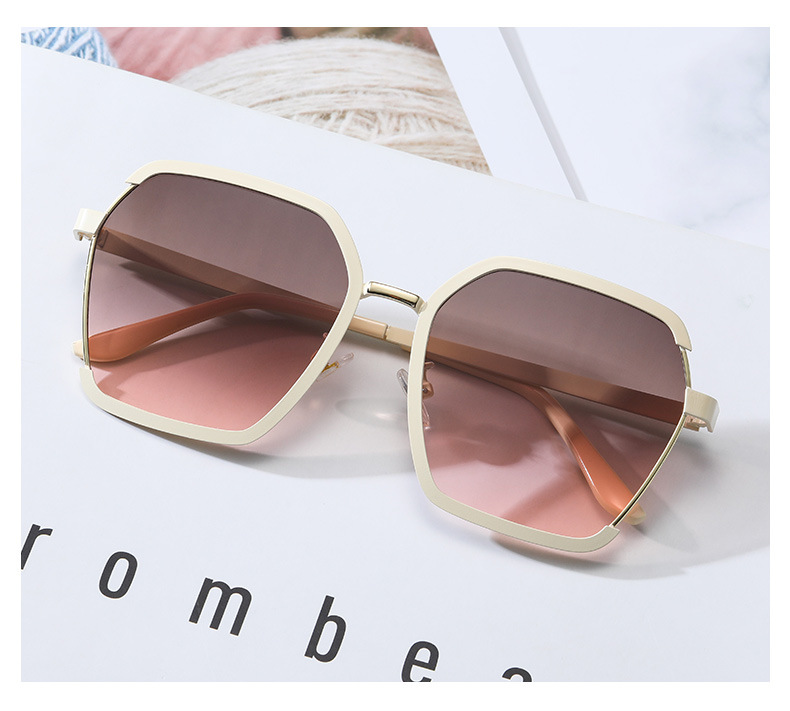 Fashion new glasses trend retro metal half frame sunglasses street shot Europe and the United States female anti-UV wholesale