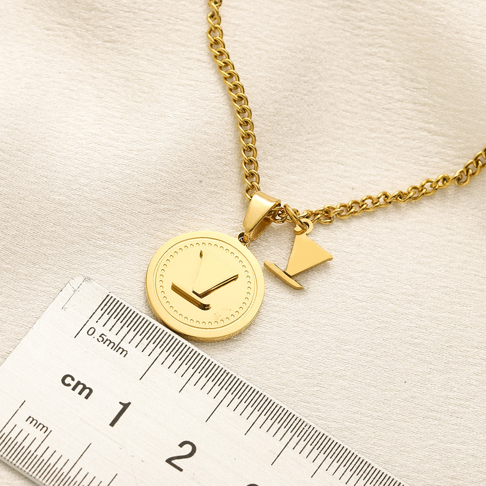 Classics Pendants Necklaces Extravagant Geometry Stainless Steel Geometry Fashion Choker Pendant Necklace Link Chain Jewelry Accessories Christmas Gif