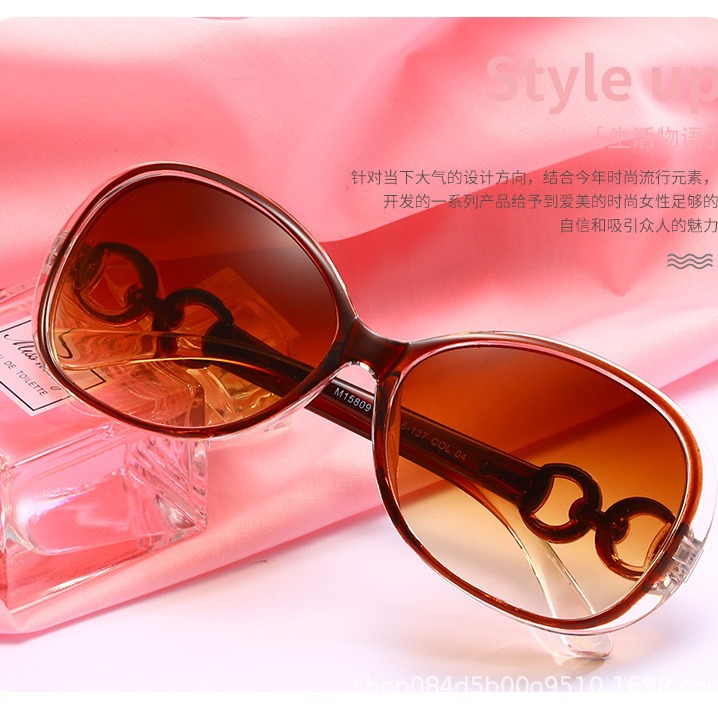 New sunglasses female 9509 fashion large frame sunglasses European and American trend sunglasses wholesale