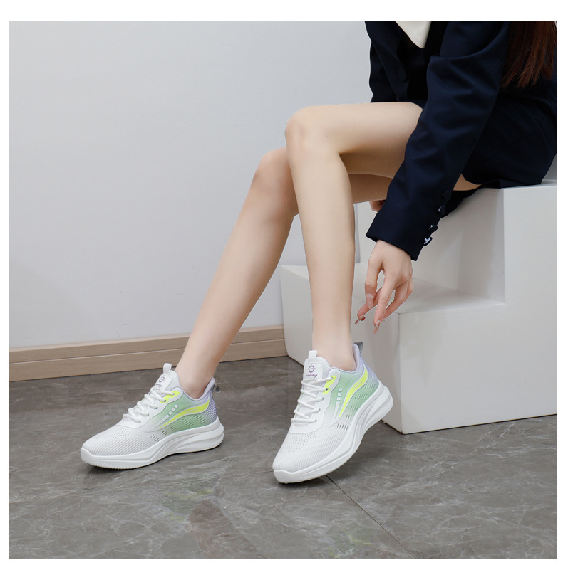 2025 spring new breathable flying weaver NEW hot lightweight all-match running students outdoor training shoes size35-40