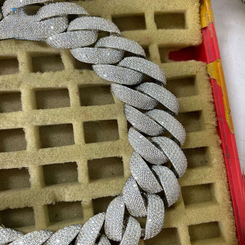 New Process Jewelry 18mm Sier Ice Out Mossinate Dia Necklace Men Stainless Steel Cuban k Chain
