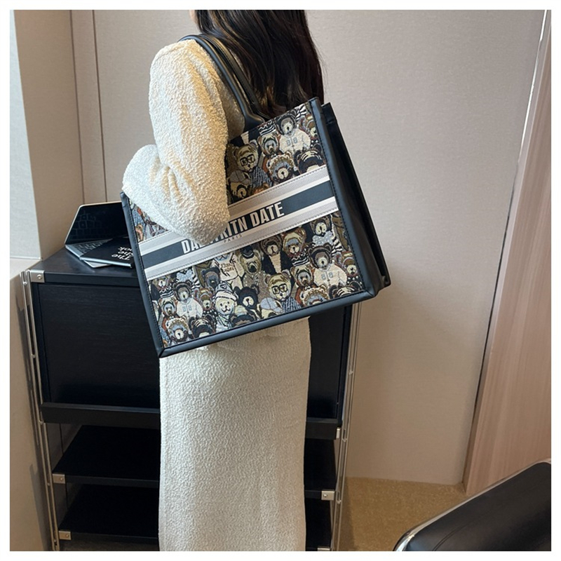 Free Shipping Designer Shoulder Bags Casual Handbag Fashionable Tote Cartoon Bag For Women 2025 New Style Pink New Free Delivery Designer Bag