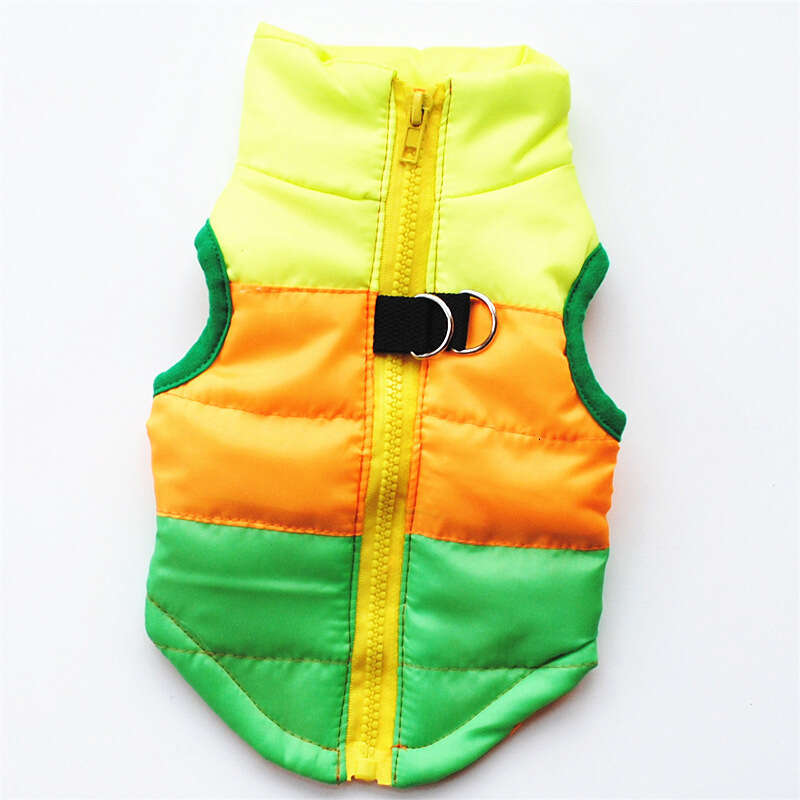 Winter Dog Clothing, Outdoor Cold-Proof and Warm Dog Jacket with Fleece Cotton Lining, Suitable for Outdoor Use with a Leash Attachment